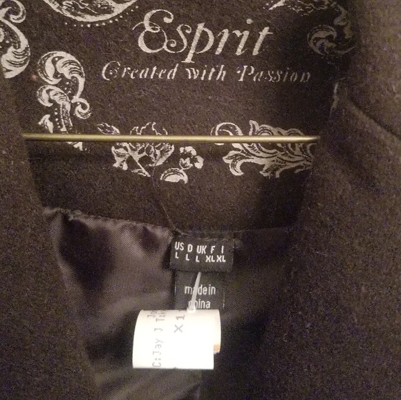 Coat - Picture 5 of 6